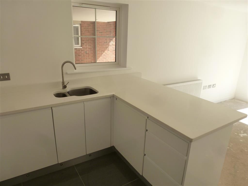 Property photo 2 of 8 Kitchen