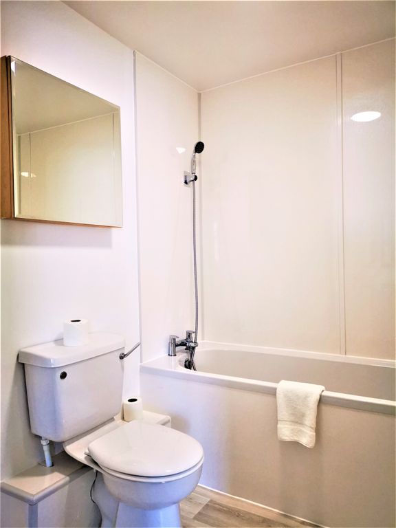 Property photo 3 of 13 Bathroom