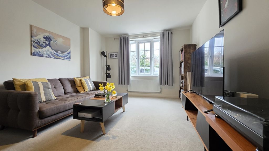 Property photo 3 of 25