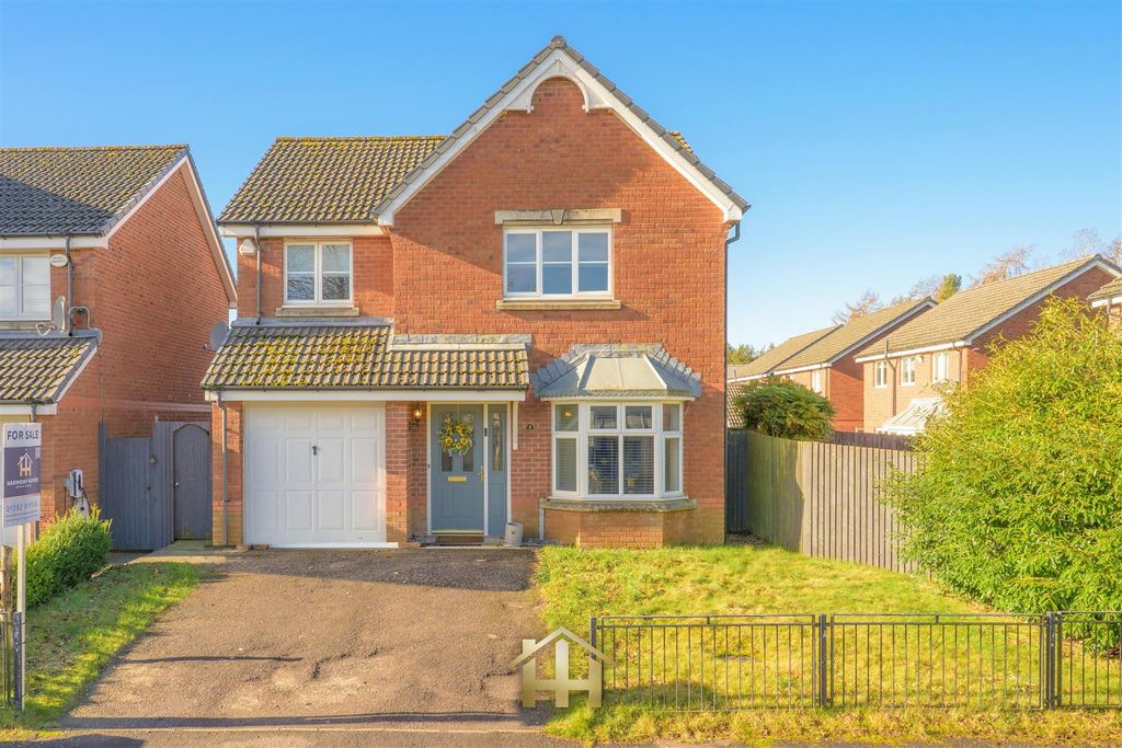 Property photo 1 of 42 8Troonpl-0001.Jpg