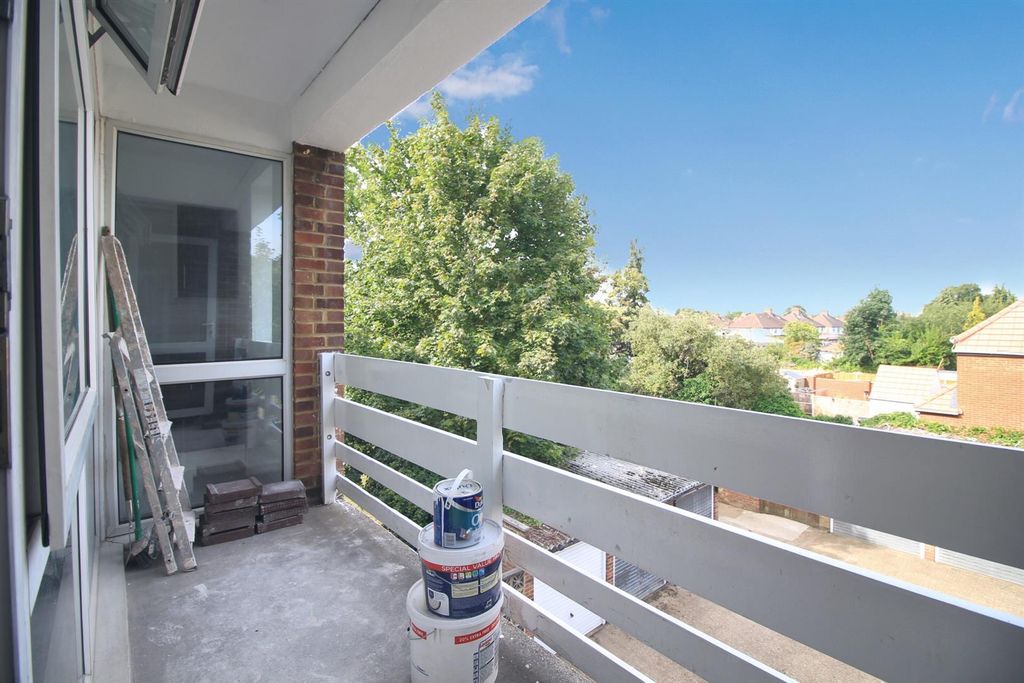 Property photo 2 of 6 Balcony