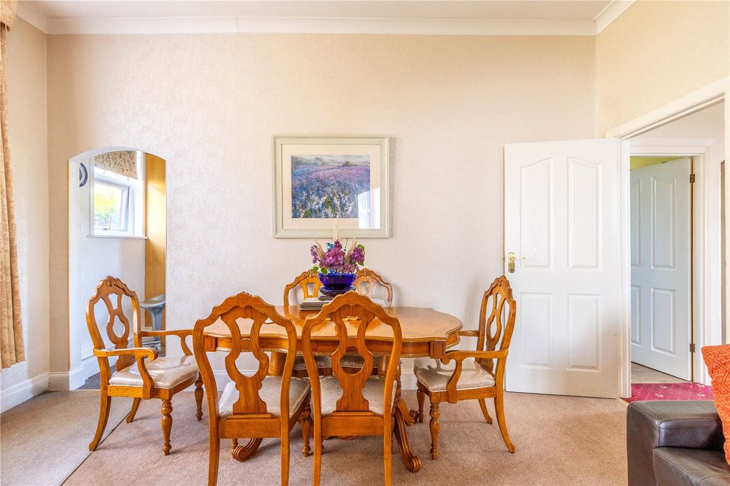 Property photo 3 of 26 Picture No. 06