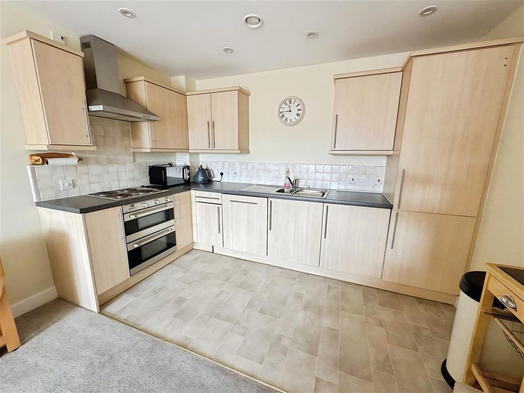 Property photo 2 of 15 4391B5d2-2.Jpg