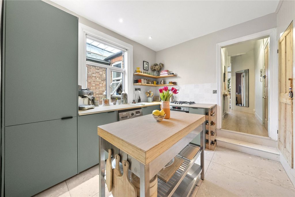 Property photo 2 of 16 Picture No. 08