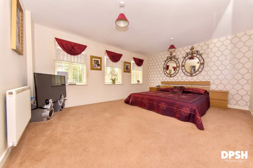Property photo 3 of 25