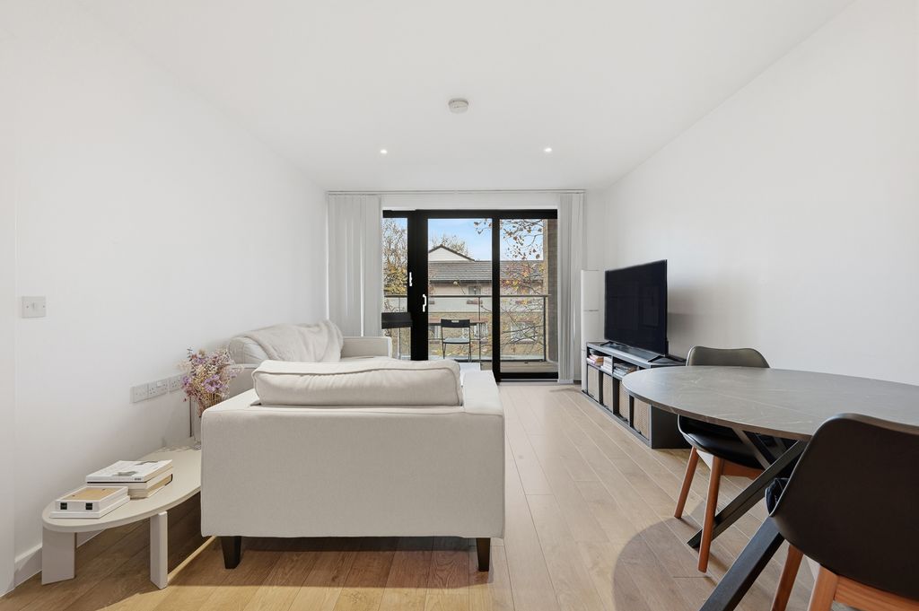 Property photo 3 of 12 Photo 3