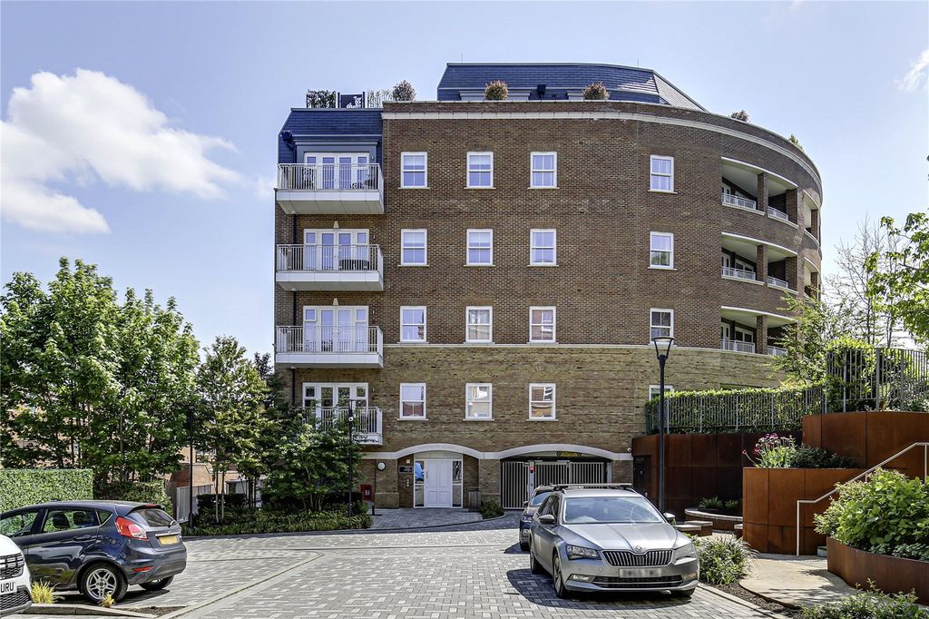 Property photo 1 of 12 Front