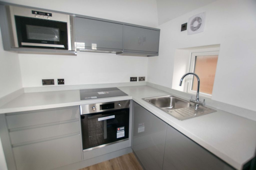 Property photo 2 of 17 Picture No. 04