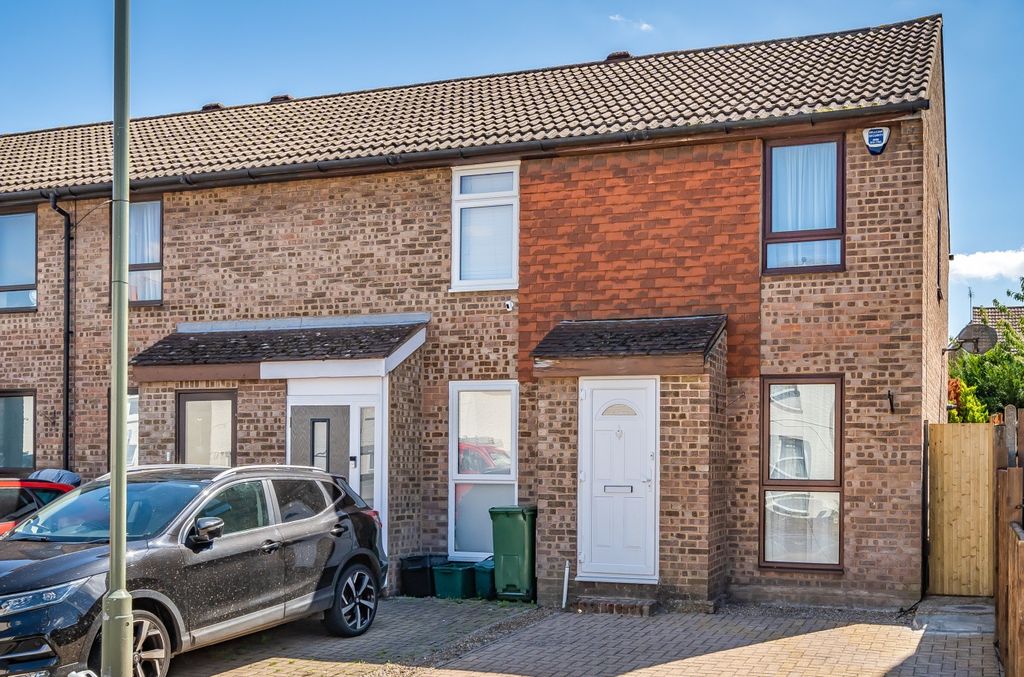 Property photo 1 of 11 External