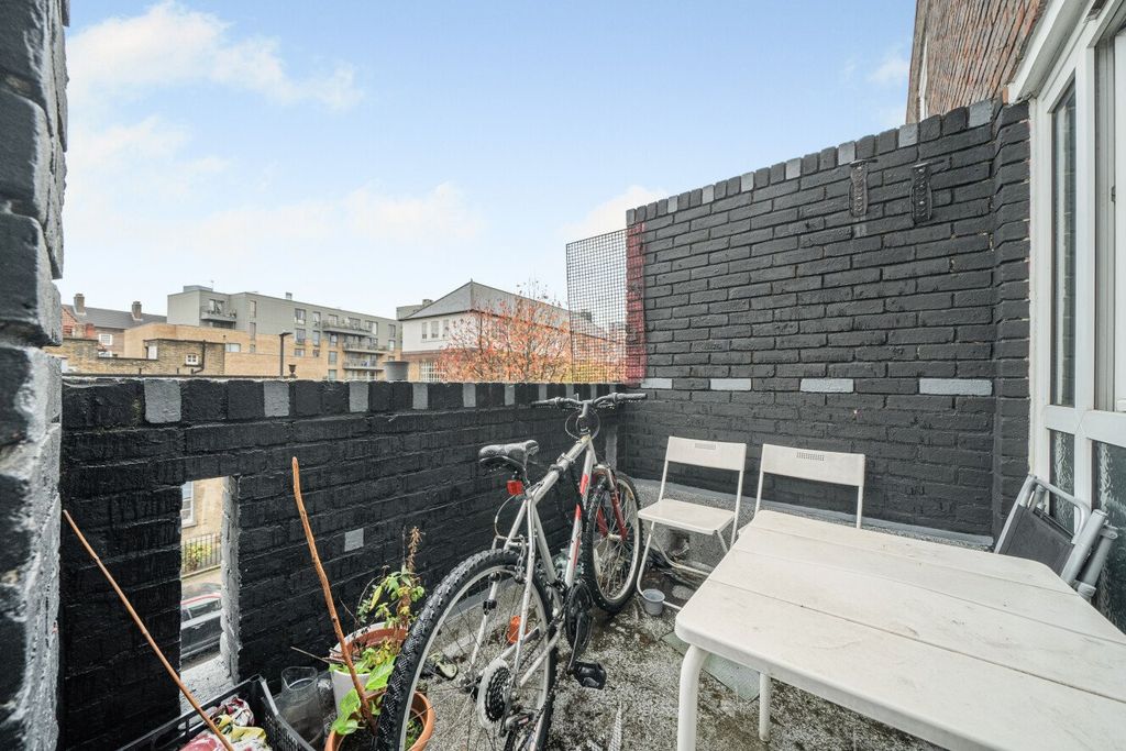 Property photo 3 of 15 Picture No. 06