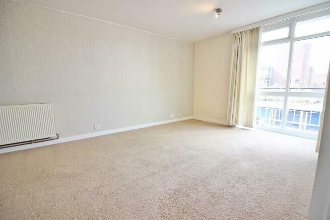 Property photo 2 of 8 4319433