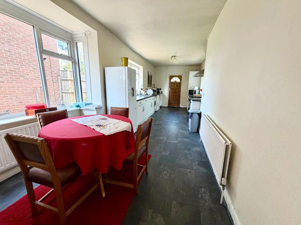 Property photo 3 of 13 Kitchen