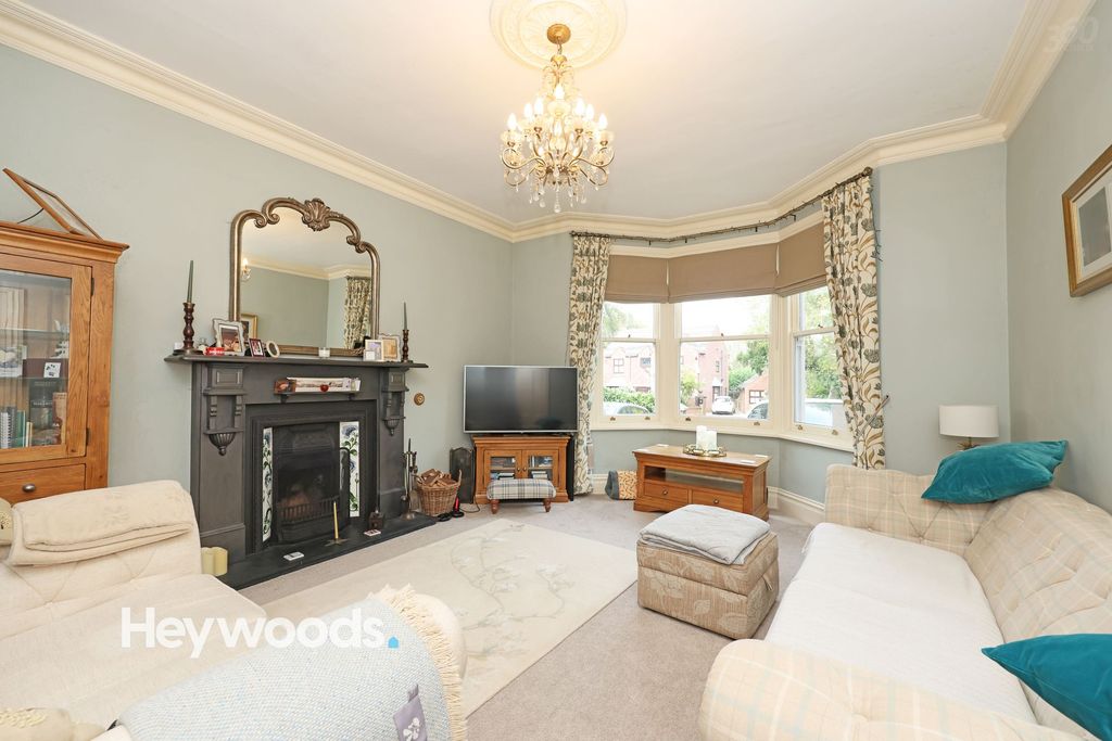 Property photo 3 of 51