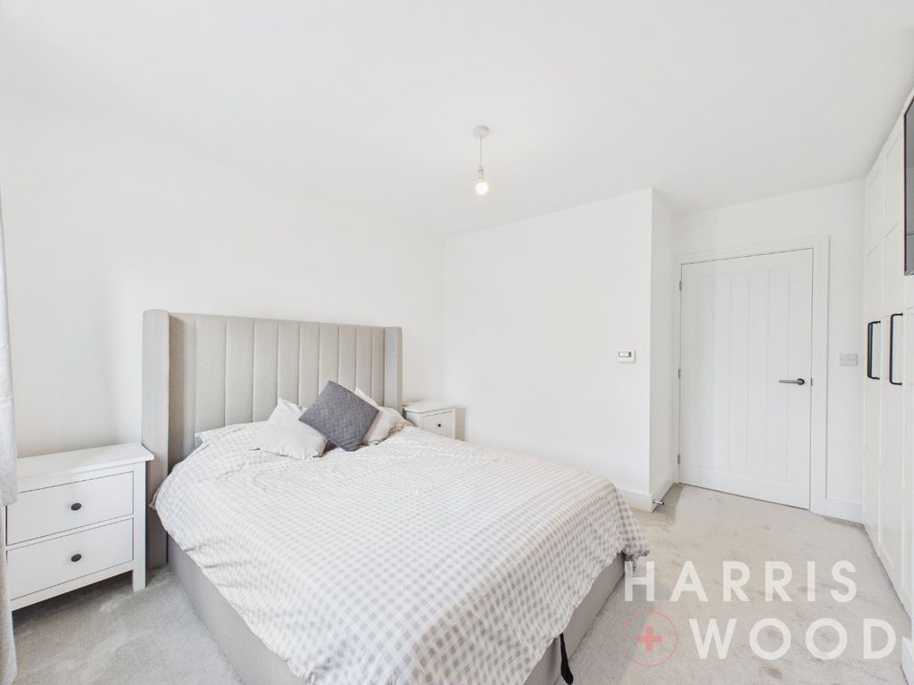 Property photo 3 of 17 4826535