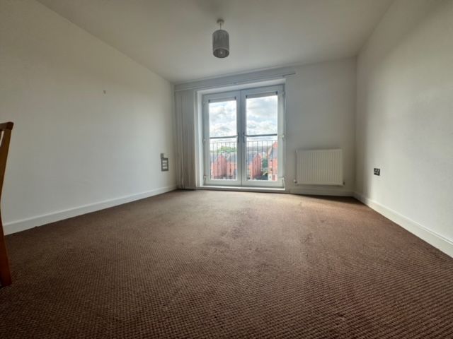 Property photo 2 of 7 Living Room