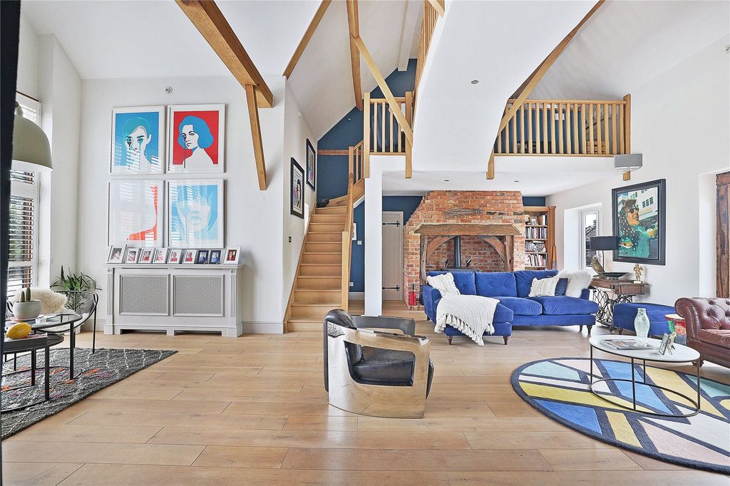 Property photo 2 of 22 Picture No. 08