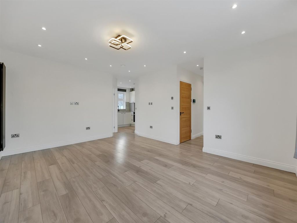 Property photo 3 of 25 9S4A4202.Jpg