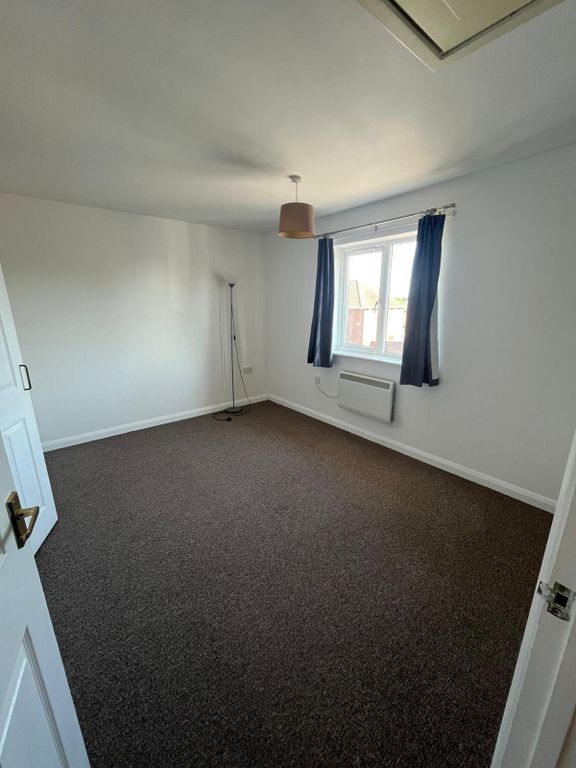 Property photo 3 of 6