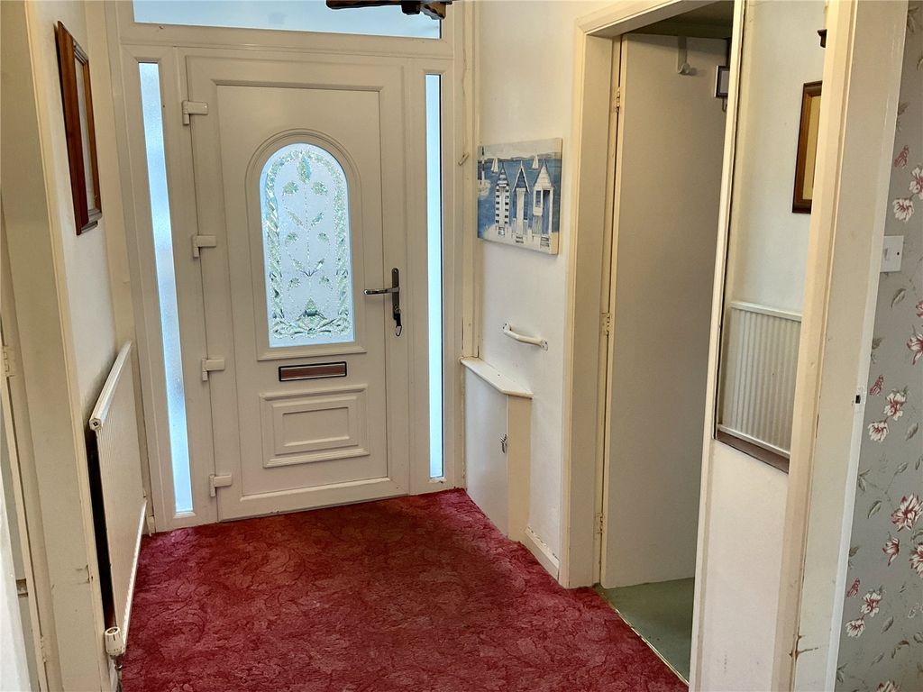 Property photo 2 of 14 Hall