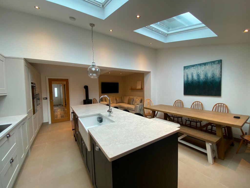 Property photo 1 of 32