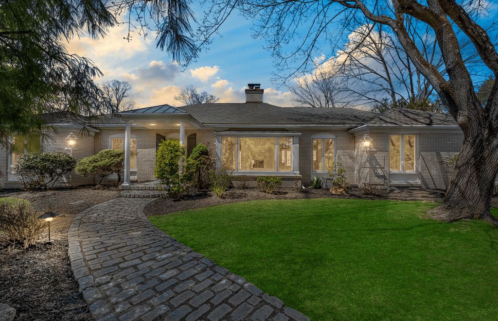 Property photo 1 of 29