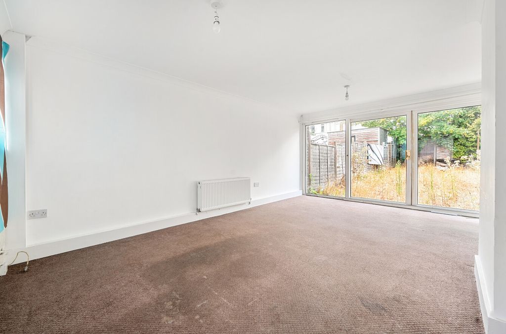 Property photo 3 of 17 3