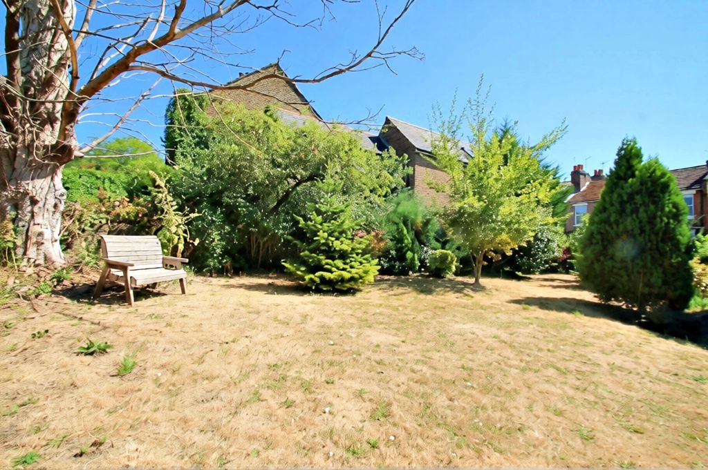 Property photo 2 of 9 Photo 1