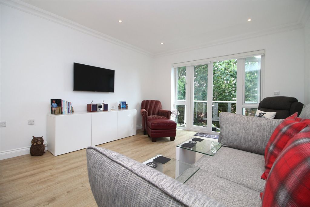 Property photo 3 of 17 Picture No. 04