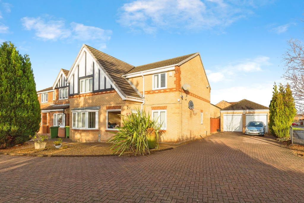 Property photo 1 of 20 Pbox-Img.Jpg