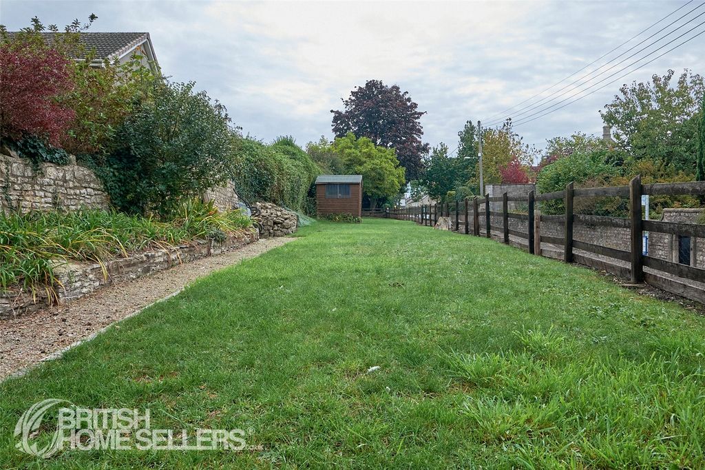 Property photo 2 of 23 Picture No. 40