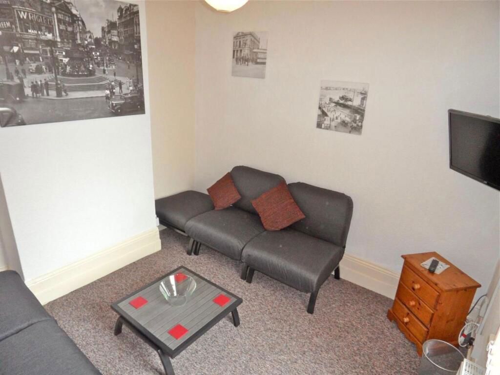 Property photo 2 of 5