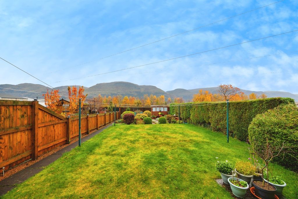 Property photo 3 of 32