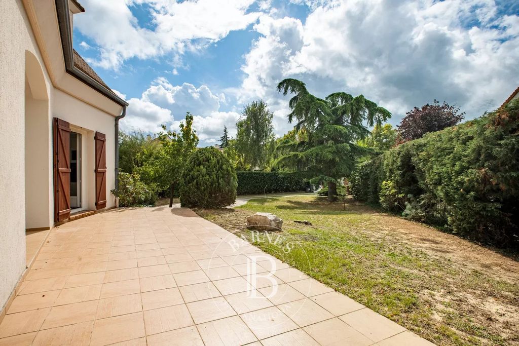 Property photo 3 of 19