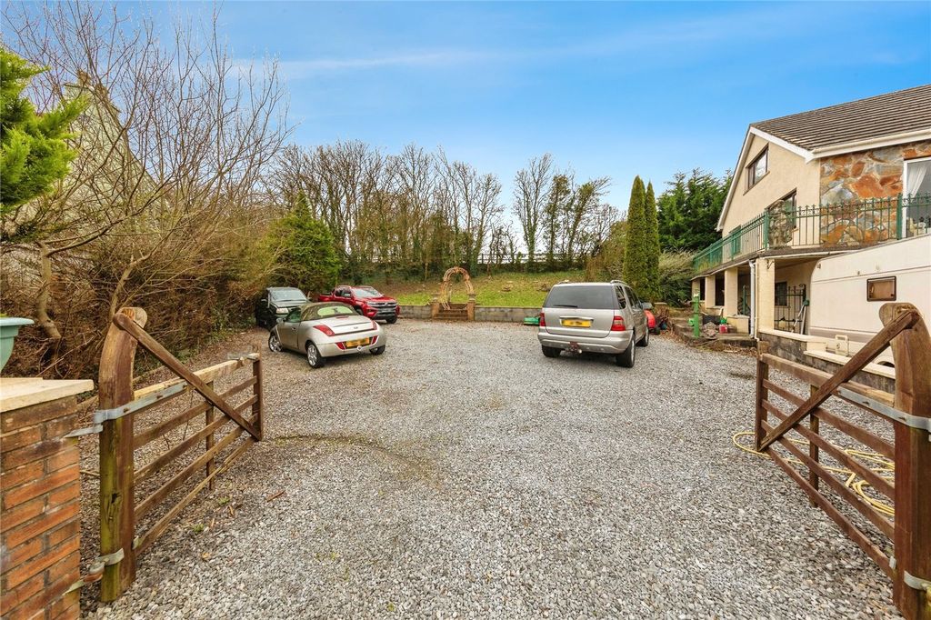 Property photo 2 of 17 Picture No. 03