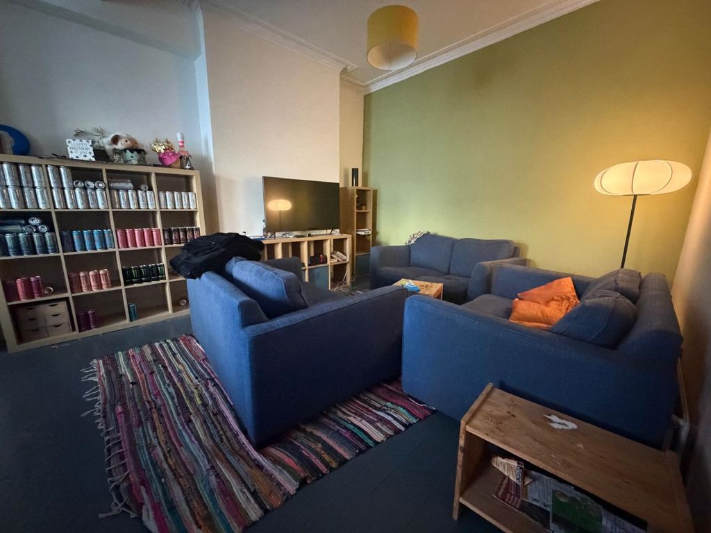 Property photo 1 of 14 9Ac378Ae-554d-49Fe-A97c-0A64470c263B