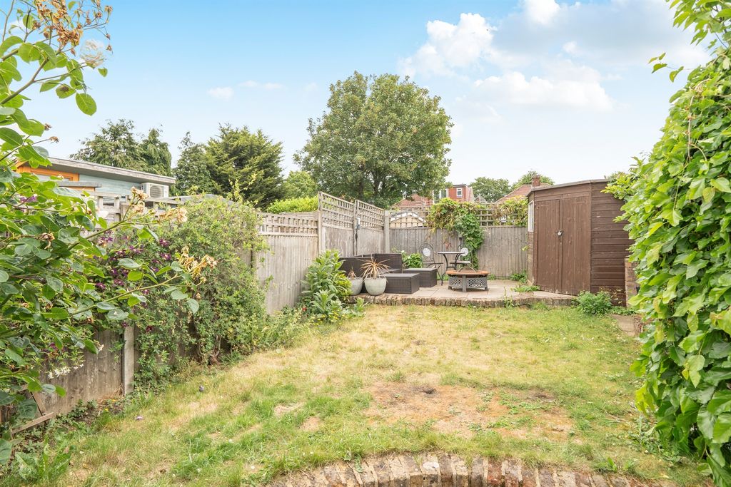 Property photo 2 of 13