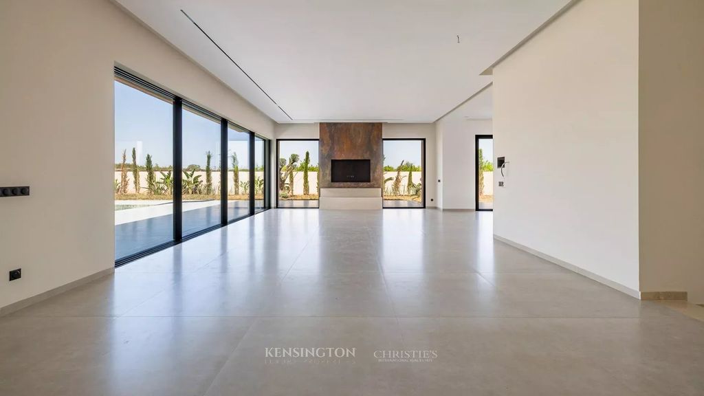 Property photo 2 of 30