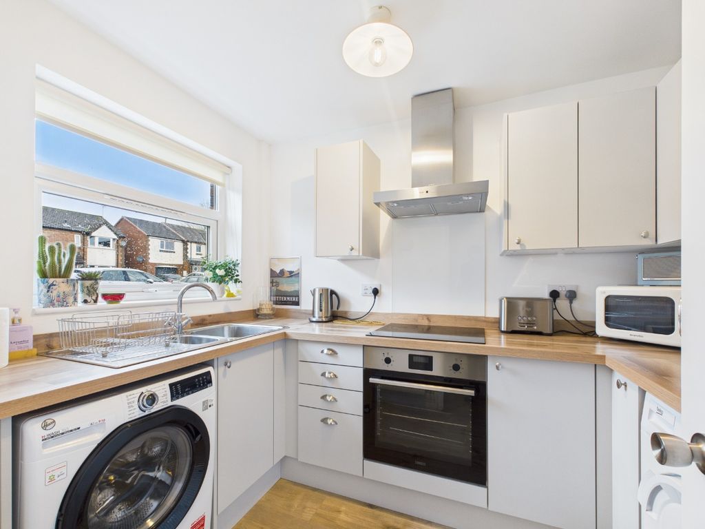 Property photo 2 of 13 4721594