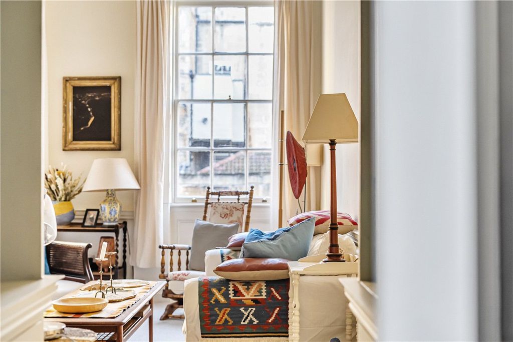 Property photo 3 of 14 Picture No. 06