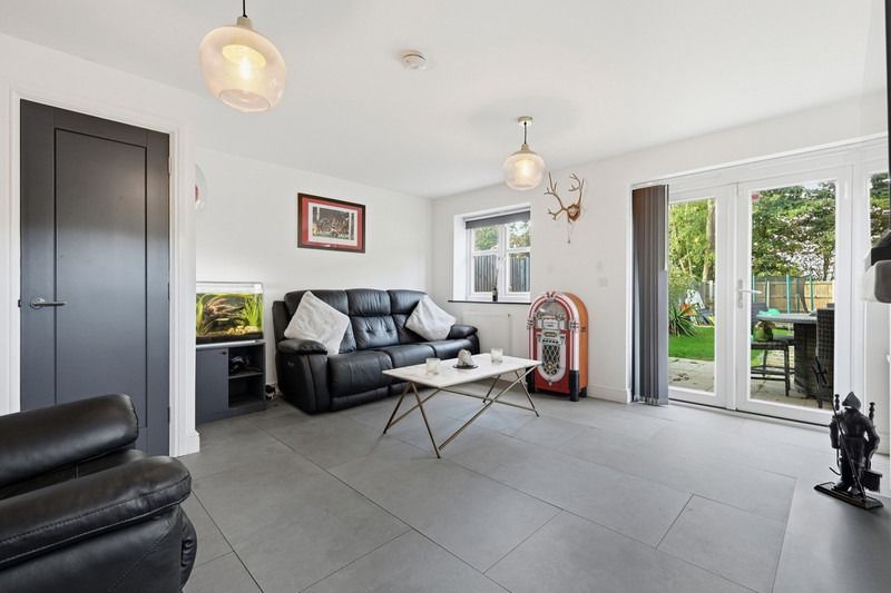 Property photo 2 of 21 4680741