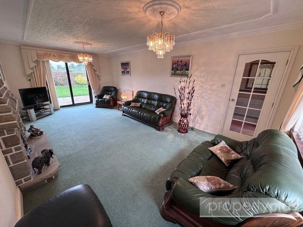 Property photo 3 of 29 Picture No. 17
