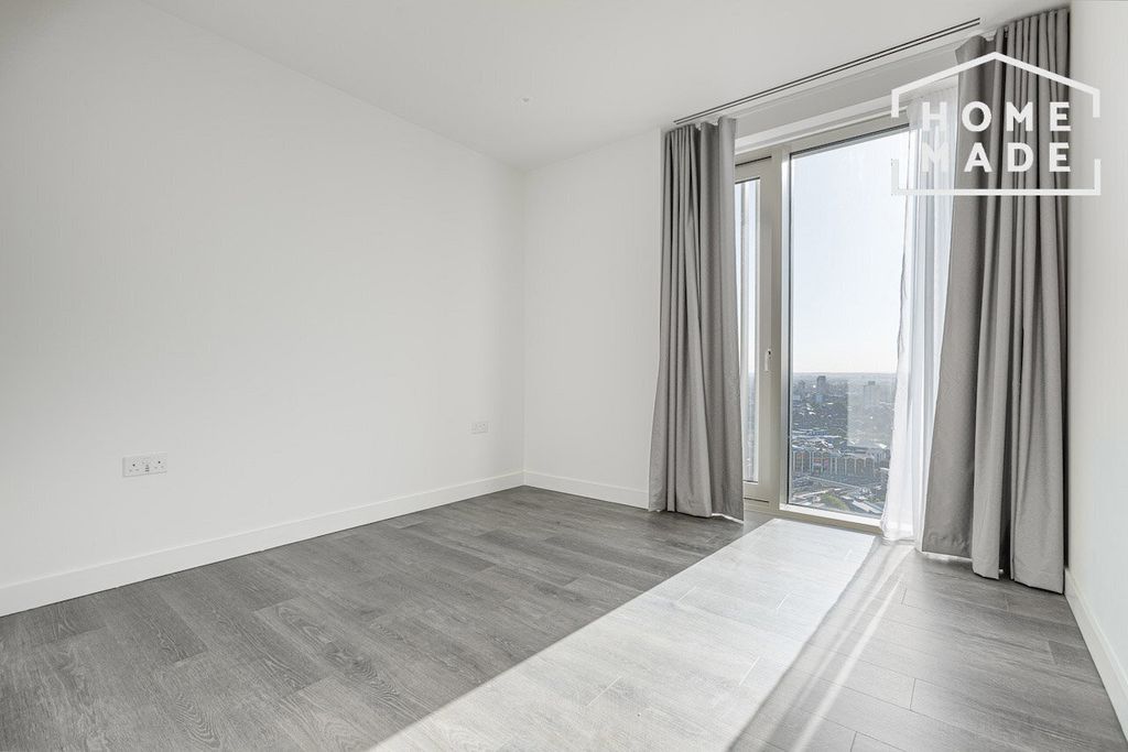 Property photo 1 of 34 570308Fb577B716B36Eca9Ddbe8A