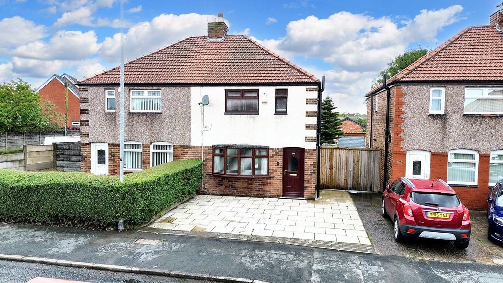 Property photo 1 of 31