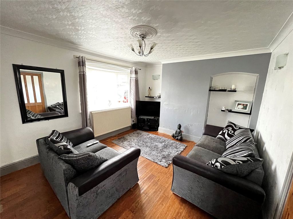 Property photo 2 of 7 Picture No. 01