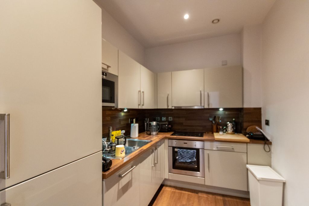 Property photo 3 of 7 Img_8492_1