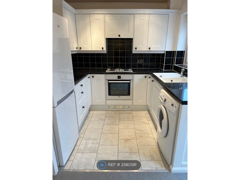 Property photo 3 of 14 Kitchen-Diner