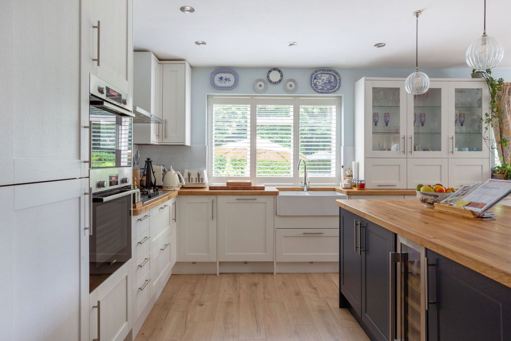 Additional image 13 of 4 bed detached house for saleAvenue Road, Farnborough GU14