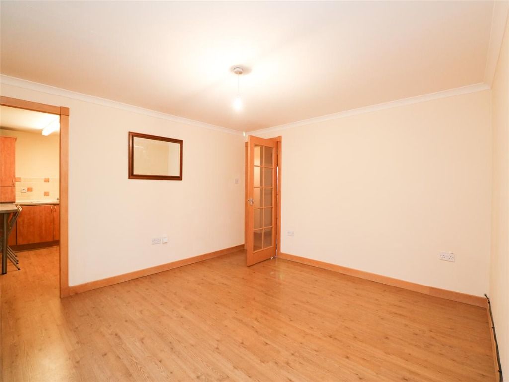 Property photo 3 of 11 Photo 3