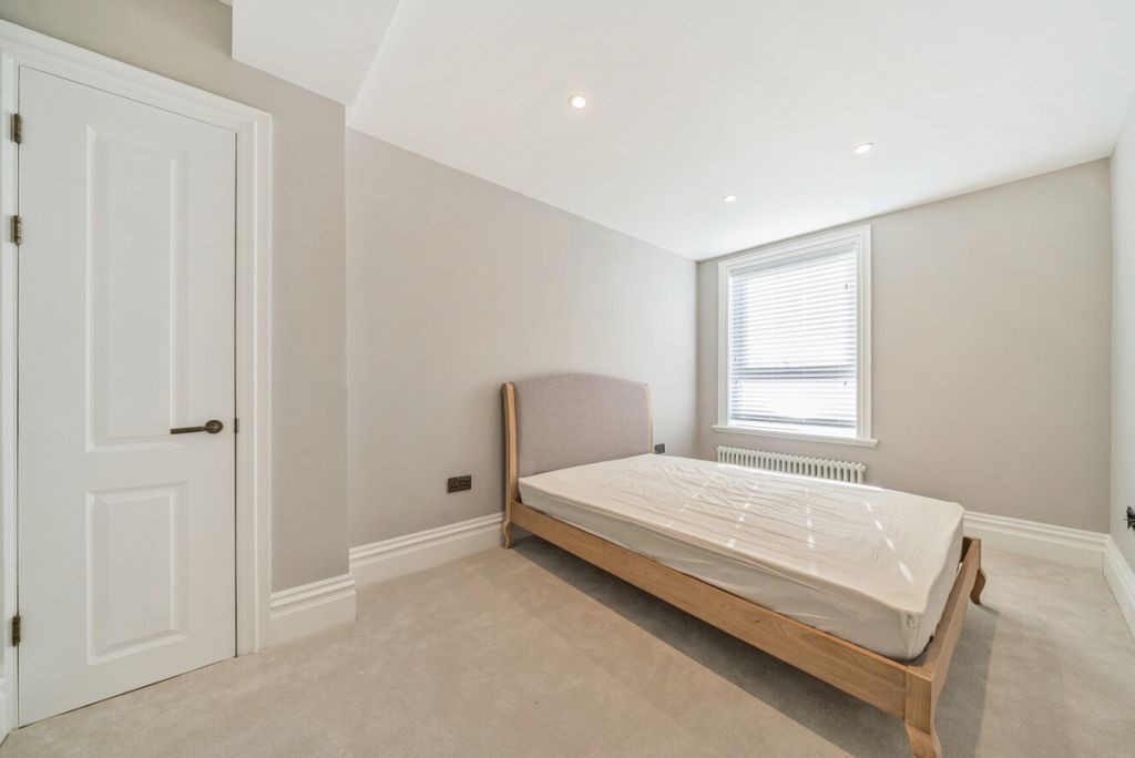 Property photo 3 of 7 1228513 (7)