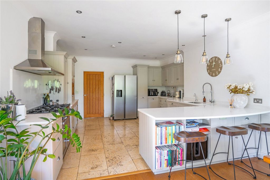 Property photo 2 of 22 Kitchen